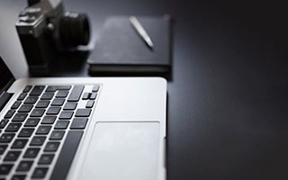 2024配资查询网站官网:怎么在手机上买股票-美股三大指数集体收跌 英伟达跌近2%